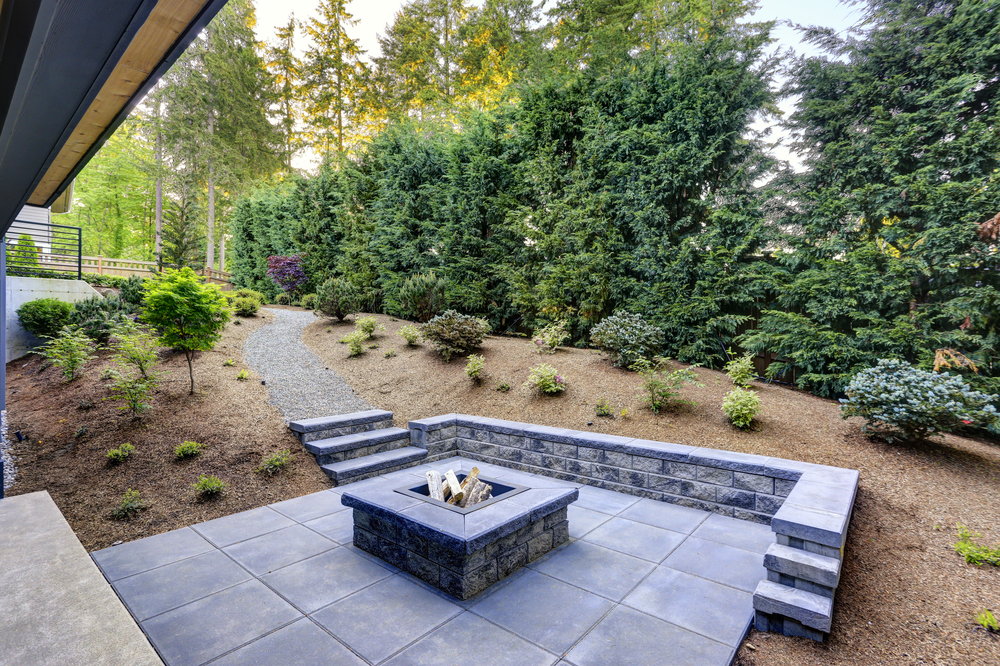 Big Bend Landscaping seating wall fire pit DP