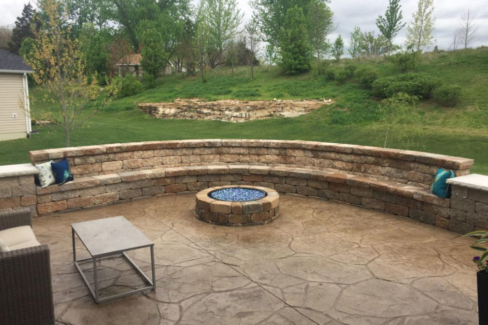 Big Bend Landscaping Retaining wall seating wall