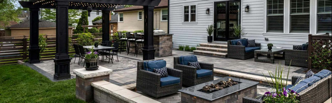 Big Bend Landscaping Patios best fire pit and backyard oasis installation in the St. Louis area