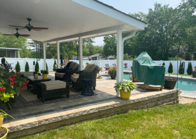 Big Bend Landscaping: Outdoor Living space with patio, pavers, blocks, decorate rock, and edging