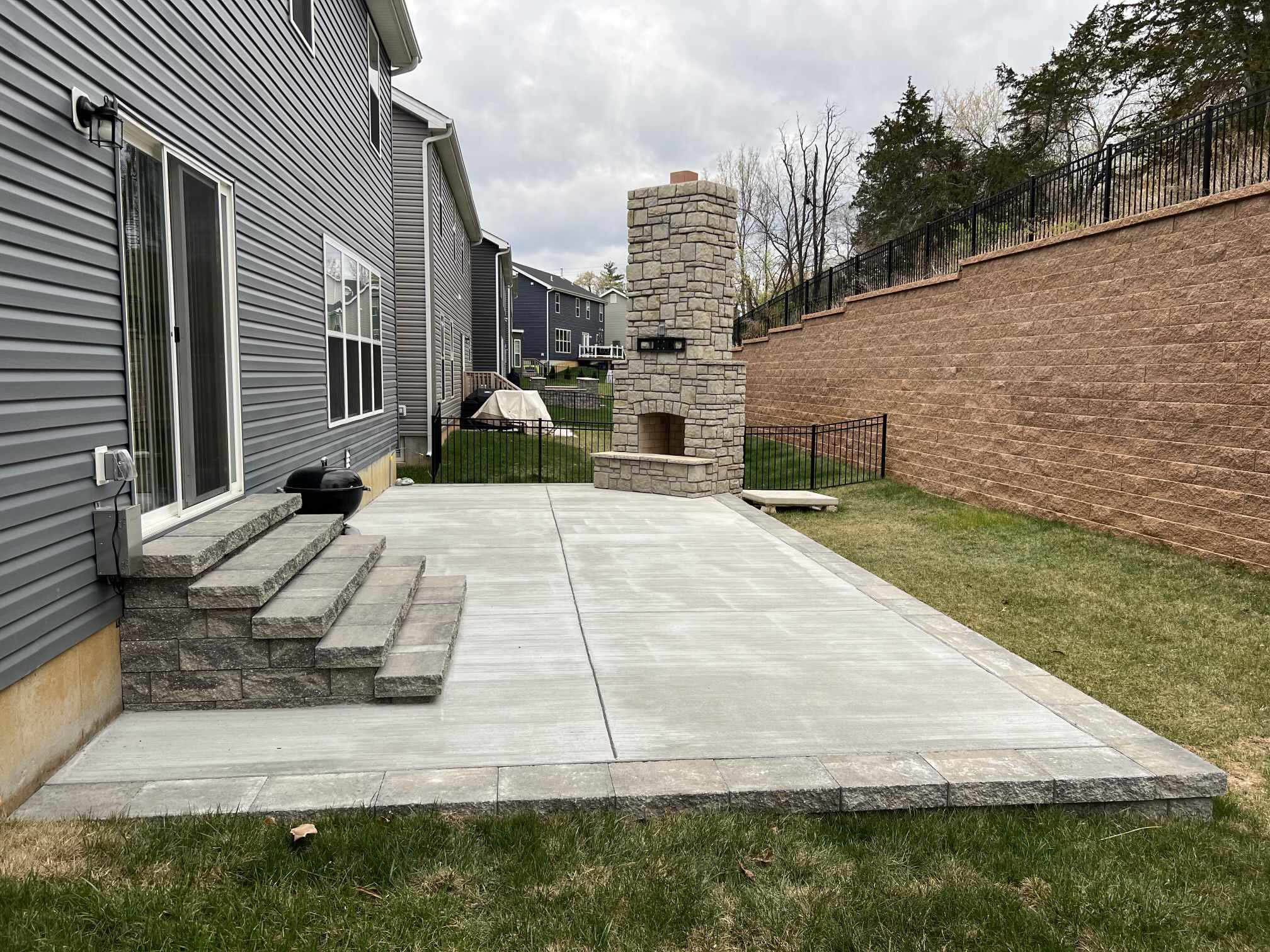 Big Bend Landscaping Project with fire place completed